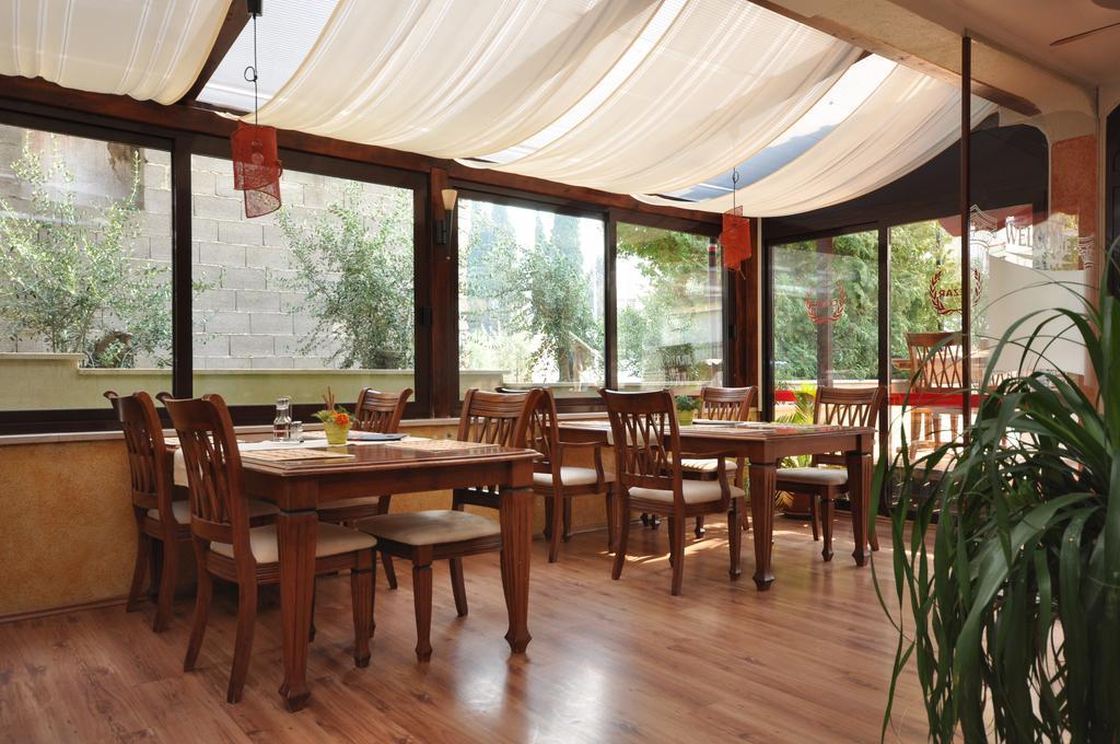 Villa Cezar Kastel Luksic Ngoại thất bức ảnh